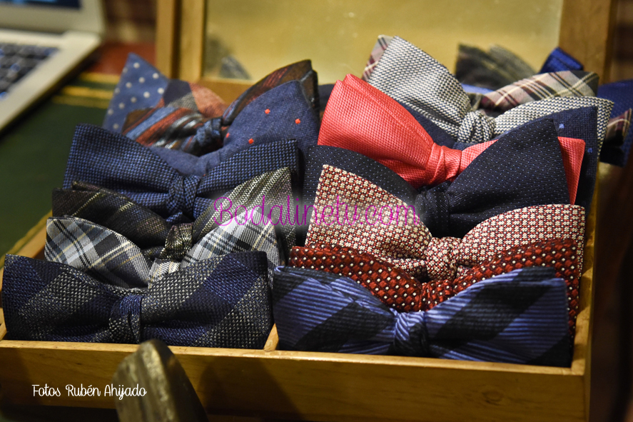 SASTRERIA FORASTER, TRAJES A MEDIDA NOVIOS, CAMISA NOVIOS, ZAPATOS NOVIOS, CORBATAS NOVIOS, GEMELOS NOVIOS, PAJARITAS NOVIOS. SASTRERIA FORASTER, TRAJES A MEDIDA NOVIOS, CAMISA NOVIOS, ZAPATOS NOVIOS, CORBATAS NOVIOS, GEMELOS NOVIOS, PAJARITAS NOVIOS.